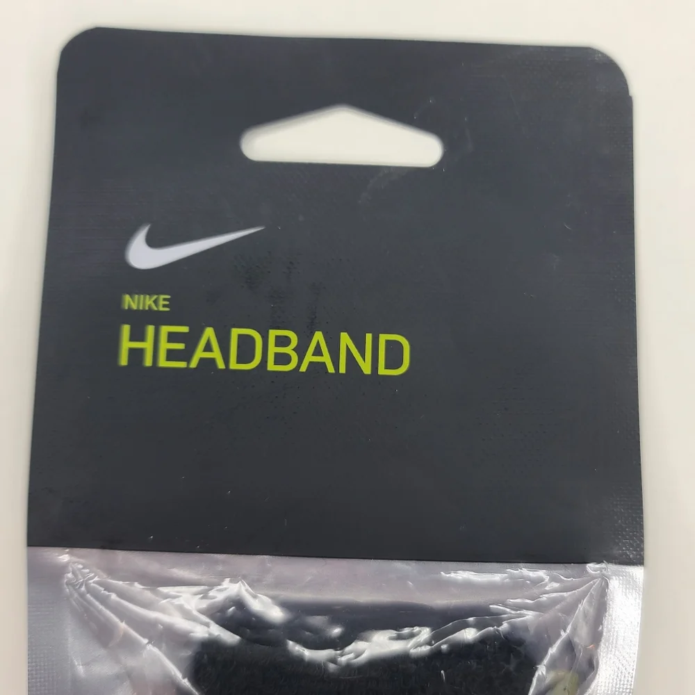 Nike Swoosh Headband Black & White - Picture 4 of 7